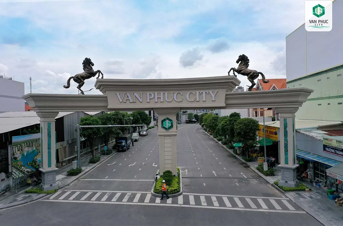 Cổng chào đường Đinh Thị Thi Vạn Phúc City